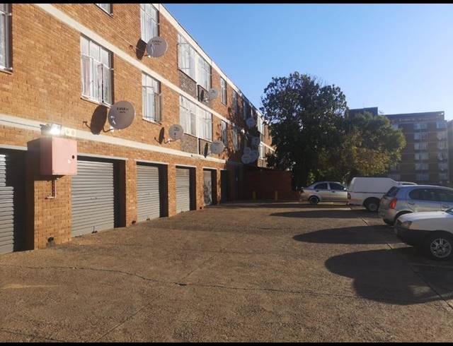 3 BEDROOM APARTMENT FOR SALE IN KWAGGASRAND